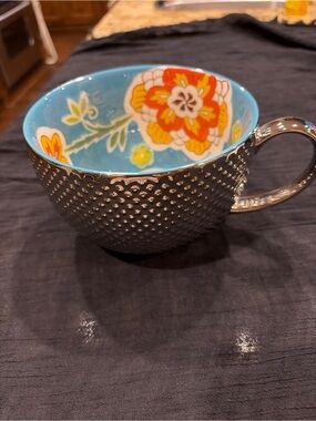 Royal Norfolk Metallic dimpled Silver floral oversized mug/teacup